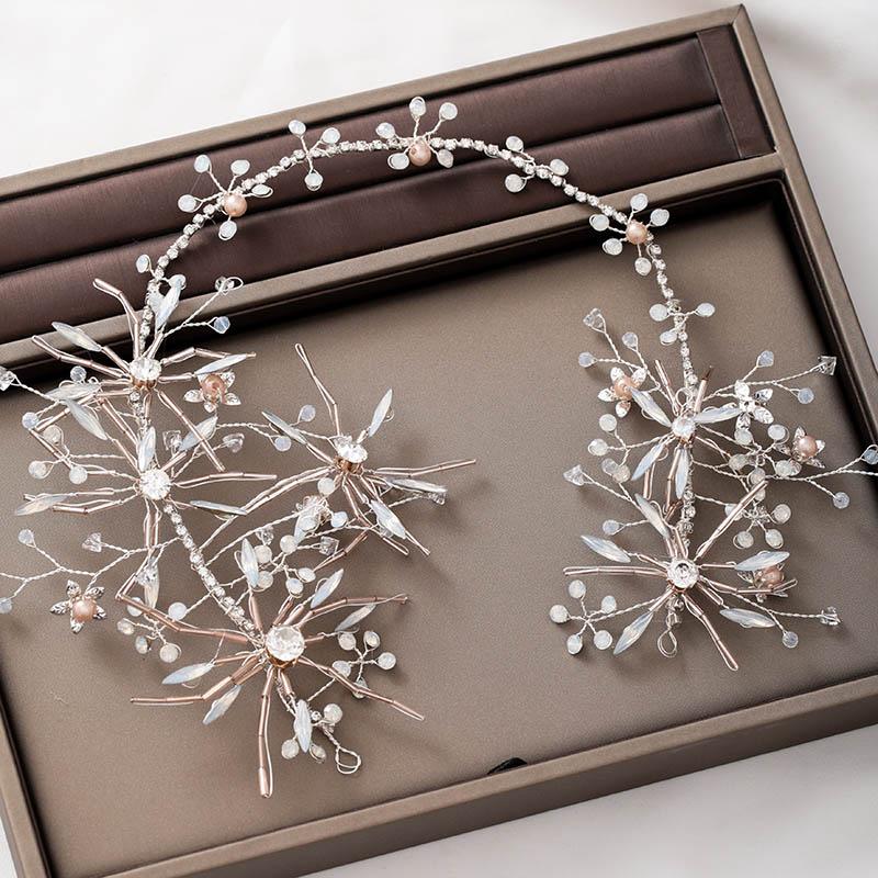 Hair Clips & Barrettes Fascinating Bride Accessories Handmade Small Fresh Rhinestone Wedding Jewelry Party Starry Band Headwear EA, Golden;silver
Hair Clips & Barrettes Fascinating Bride Accessories Handmade Small Fresh Rhinestone Wedding Jewelry Party Starry Band Headwear EA, Golden;silver