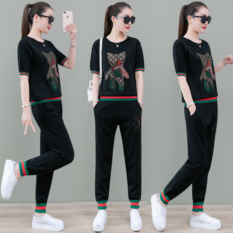 Sets Mom Summer Clothes Ice Silk Short Sleeve 40-Year-Old 50 Middle-Aged and Elderly Sportswear Suit Womens Casual Two-Piece Harem Pants, Black
Sets Mom Summer Clothes Ice Silk Short Sleeve 40-Year-Old 50 Middle-Aged and Elderly Sportswear Suit Womens Casual Two-Piece Harem Pants, Black