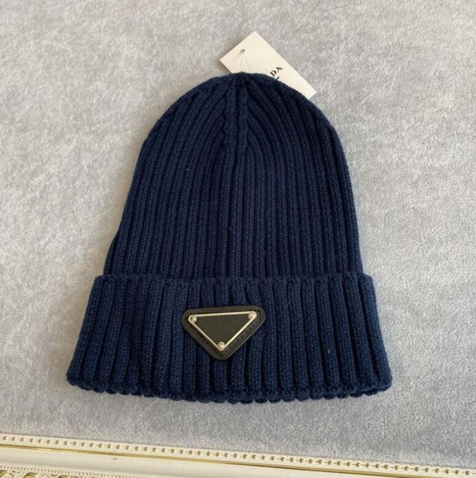 Luxury beanies Hight quality men and Wool knitted hat classical sports skull caps women High-end casual gorros Bonnet 20
Luxury beanies Hight quality men and Wool knitted hat classical sports skull caps women High-end casual gorros Bonnet 20