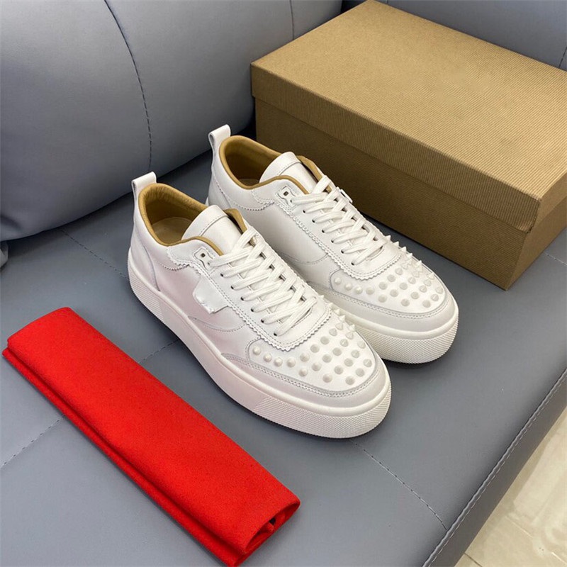 Red Bottom Designer Shoes Men Women Sneakers Luxurys Spikes Trainers Black Blue White Leather Sneaker Party Wedding Platform Shoe With Box
Red Bottom Designer Shoes Men Women Sneakers Luxurys Spikes Trainers Black Blue White Leather Sneaker Party Wedding Platform Shoe With Box