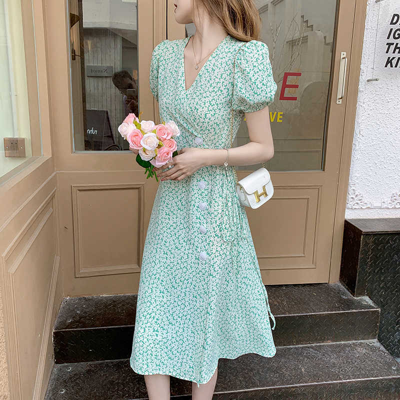 Women Dress Woman Short Puff Sleeve Flroal Printed V-neck Clothing High Waist Mid-calf Dresses Drawstring Sexy Vestidos Sundress 210604, Green
Women Dress Woman Short Puff Sleeve Flroal Printed V-neck Clothing High Waist Mid-calf Dresses Drawstring Sexy Vestidos Sundress 210604, Green