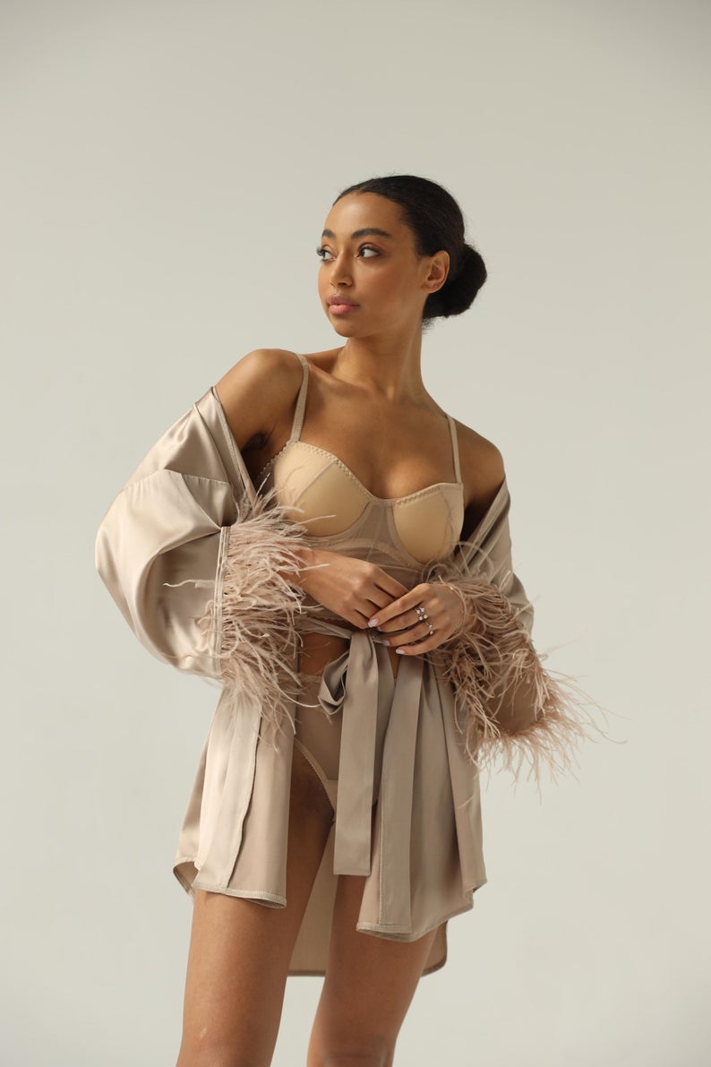 Ostrich Feather Women Sleepwear Long Sleeve Maternity Sexy Kimono Party Bathrobe wiht Belt Lady Nightgown Robe