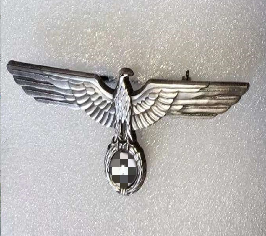 Vintage Style German Cross Bronze Brooch Badge gift Ancient Silver Knight Embossed Pendant Decoration
Vintage Style German Cross Bronze Brooch Badge gift Ancient Silver Knight Embossed Pendant Decoration