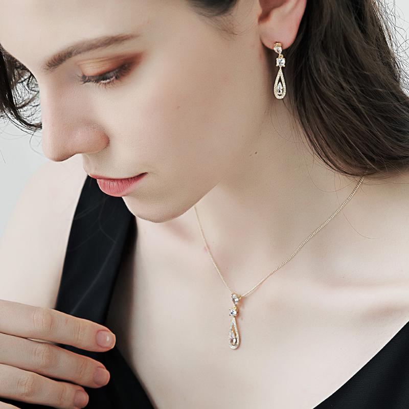 Earrings & Necklace MOGAKU Wedding Bride Jewelry Fashion Zircon Pendant Sets Women's Water Drop Luxury Engagement Accessories 2021, Silver
Earrings & Necklace MOGAKU Wedding Bride Jewelry Fashion Zircon Pendant Sets Women's Water Drop Luxury Engagement Accessories 2021, Silver