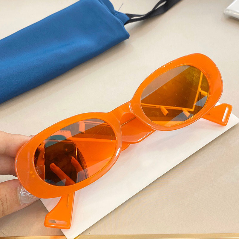 Sunglasses G0517S womens mens fashion all-match square personality cool travel driving glasses for men and women UV400 lens designer top quality with original box
Sunglasses G0517S womens mens fashion all-match square personality cool travel driving glasses for men and women UV400 lens designer top quality with original box