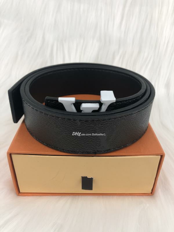 2021 fashion Leather Belts Luggage Designer Men's Women's High Quality Men Belt Available in 4 colors, Black;brown
2021 fashion Leather Belts Luggage Designer Men's Women's High Quality Men Belt Available in 4 colors, Black;brown