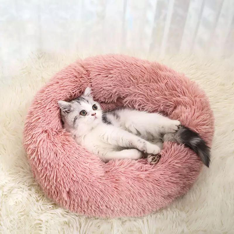 Round Pet Bed House Dog & Cat ong Push Caming Dounts Beds Soothing Pet Kenne Utra-Soft Pets Basket Kenne Puppy Sofa
Round Pet Bed House Dog & Cat ong Push Caming Dounts Beds Soothing Pet Kenne Utra-Soft Pets Basket Kenne Puppy Sofa