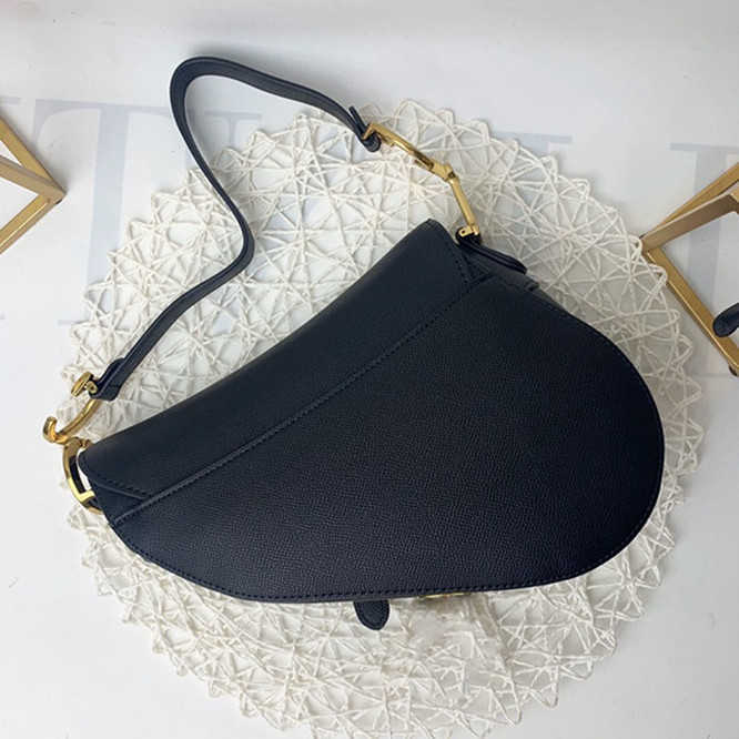 CLASSIC FLOWER Handbag Women Luxurys Designers Bags Genuine leather handbags with letters shoulder bag lady real leathers saddle bagss
CLASSIC FLOWER Handbag Women Luxurys Designers Bags Genuine leather handbags with letters shoulder bag lady real leathers saddle bagss