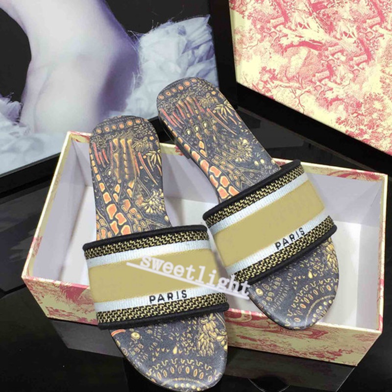 2021 Paris beautiful Womens Summer sneakers Sandals Beach Slides Slipper woFlip Flops Girls Striped Embroidered Floral Slippers Seaside Flat, Black;red
2021 Paris beautiful Womens Summer sneakers Sandals Beach Slides Slipper woFlip Flops Girls Striped Embroidered Floral Slippers Seaside Flat, Black;red