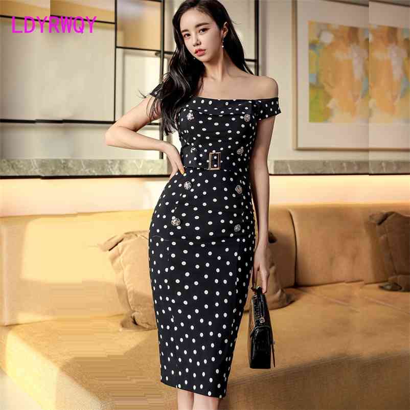 LDYRWQY summer dress Korean version sexy one word neck wave point slim body wrap hip fashion temperament 210603, Black
LDYRWQY summer dress Korean version sexy one word neck wave point slim body wrap hip fashion temperament 210603, Black