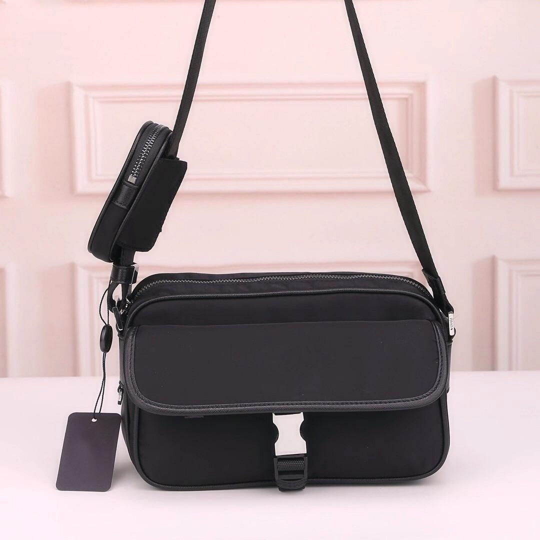 CLASSIC FLOWER Wholesale camera shoulder canvas messenger bag classic cross satchel waterproof parachute fabric purse, Champagne
CLASSIC FLOWER Wholesale camera shoulder canvas messenger bag classic cross satchel waterproof parachute fabric purse, Champagne