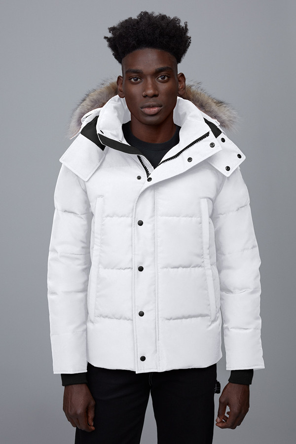21SS Winter Parka Man Jassen Daunejacke Wyndham outwear Big Hooded Fur Coat garment dustbag bag Down Jacket, Coyote fur
21SS Winter Parka Man Jassen Daunejacke Wyndham outwear Big Hooded Fur Coat garment dustbag bag Down Jacket, Coyote fur