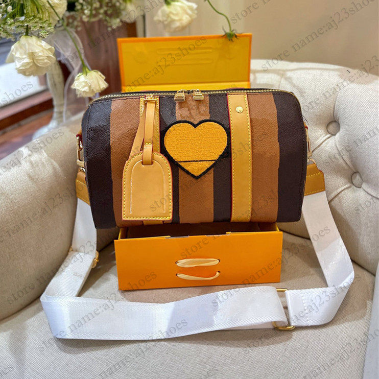 Speedy Bandouliere Designers Bags Badge Love Letter Flower Monograms Canvas Leather Pillow Boston Circular Cross Body, 01
Speedy Bandouliere Designers Bags Badge Love Letter Flower Monograms Canvas Leather Pillow Boston Circular Cross Body, 01
