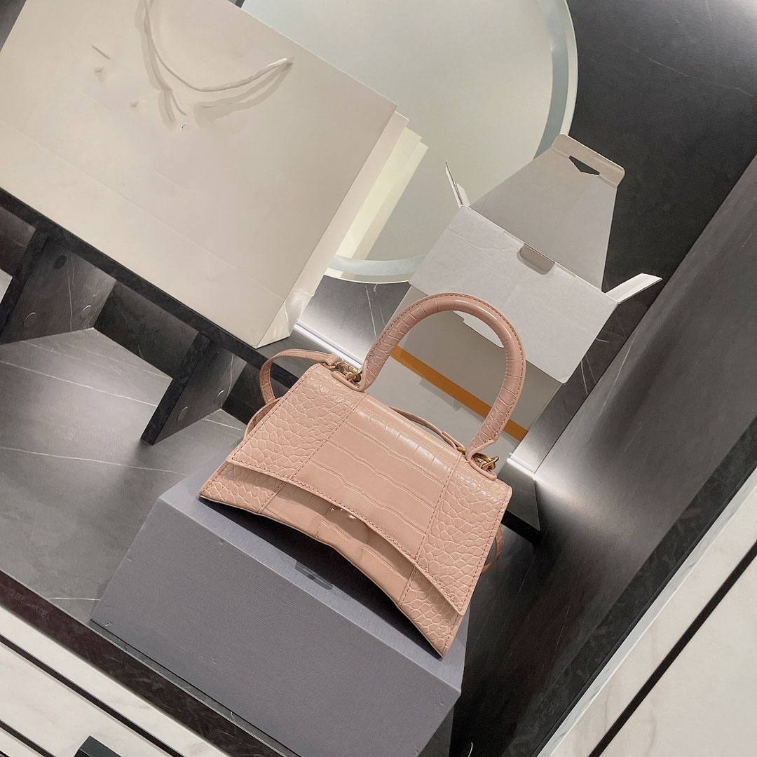 New women' Fashion Bags shoulder messenger handbag crocodile pattern hourglass retro small square Designer Bags, Single shot will not be shipped
New women' Fashion Bags shoulder messenger handbag crocodile pattern hourglass retro small square Designer Bags, Single shot will not be shipped