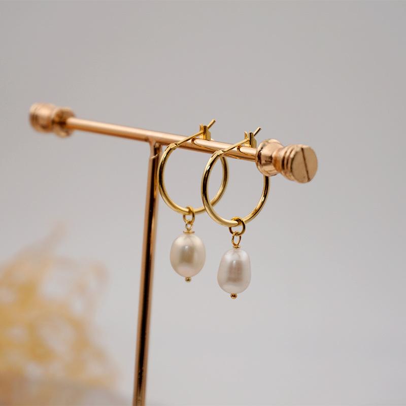 Hoop & Huggie WTLTC Fashion Single Freshwater Pearls Earrings For Women Baroque Stylish Drop Charms Hoops 2021 Vintage Jewelry
Hoop & Huggie WTLTC Fashion Single Freshwater Pearls Earrings For Women Baroque Stylish Drop Charms Hoops 2021 Vintage Jewelry