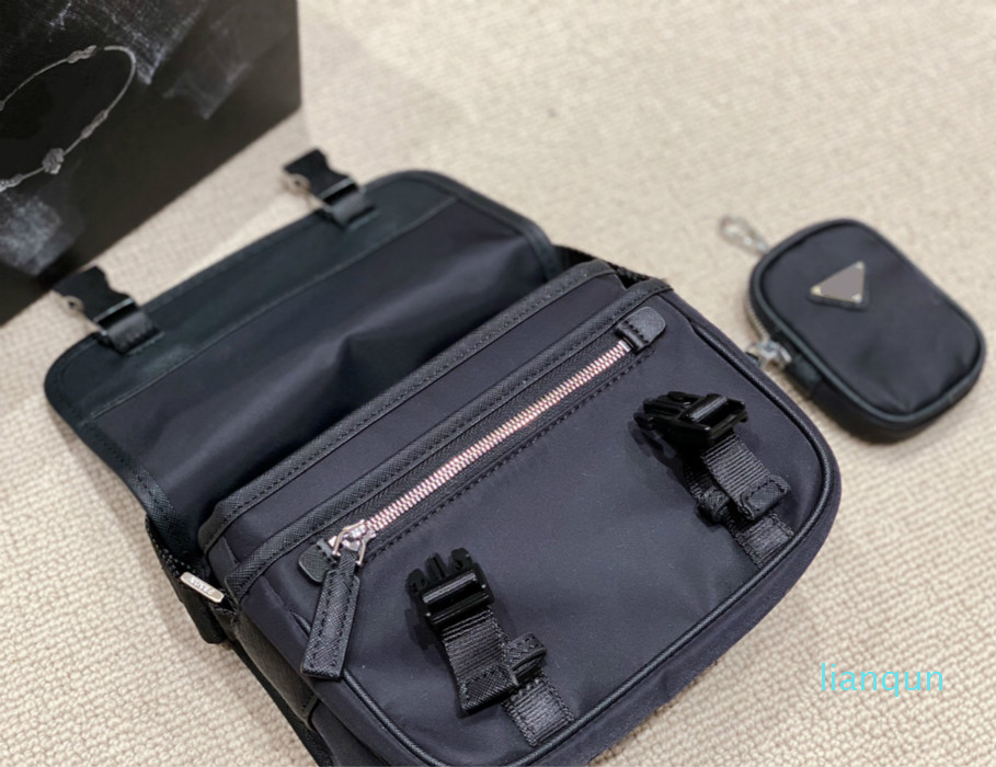 2021 Designer Mens Black Briefcases Brand Crossbody Shoulder Bags Nylon Messenger Bag 2-piece Purses Casual Style with Small Purse Triangle, This price option is not for sale.
2021 Designer Mens Black Briefcases Brand Crossbody Shoulder Bags Nylon Messenger Bag 2-piece Purses Casual Style with Small Purse Triangle, This price option is not for sale.