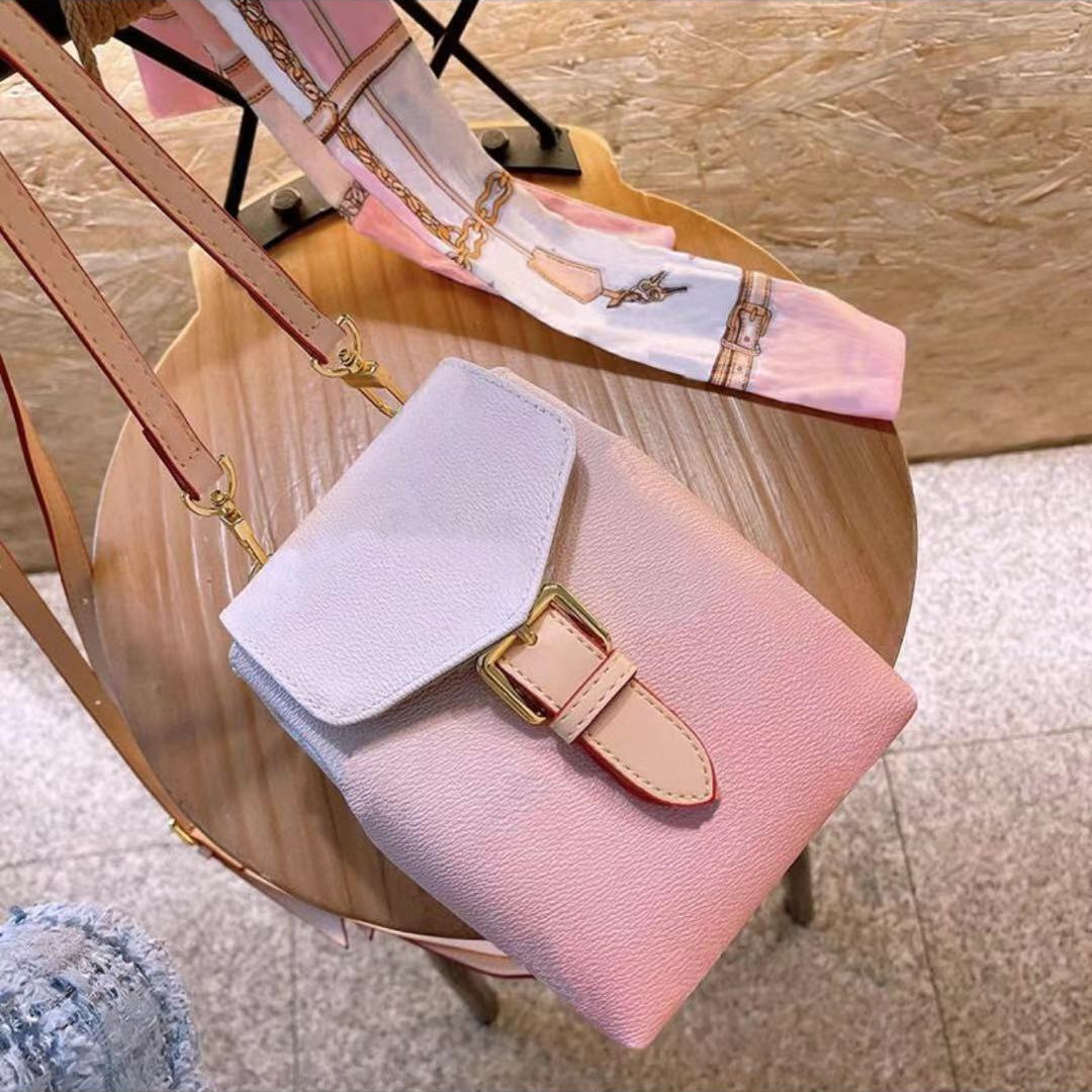 TINY Latest Designers Backpack Bag Summer Gradient Pink Luxurys Brand Shouler School Bags 2021 Fashion Lady Style High Quality PinkWholesale
TINY Latest Designers Backpack Bag Summer Gradient Pink Luxurys Brand Shouler School Bags 2021 Fashion Lady Style High Quality PinkWholesale