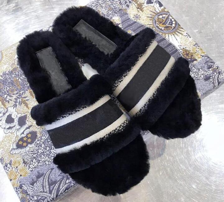 Loafers Fur Muller Sandals Fashion Women Letter Print Fluffy Furry Slippers Ladies Winter Warm Comfortable Beautiful Girl Flip Flops sandal, Color 5
Loafers Fur Muller Sandals Fashion Women Letter Print Fluffy Furry Slippers Ladies Winter Warm Comfortable Beautiful Girl Flip Flops sandal, Color 5