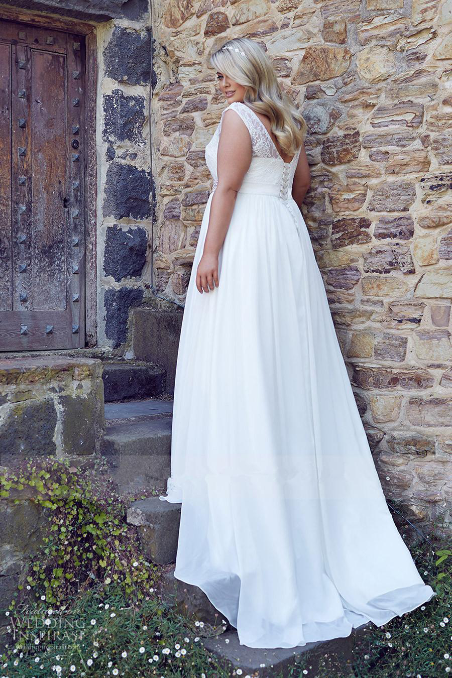 Chiffon Applique Lace Plus Size Beach Wedding Dress Corset Back White Empire V Neck Bridal Gown 26W robe de soiree longue