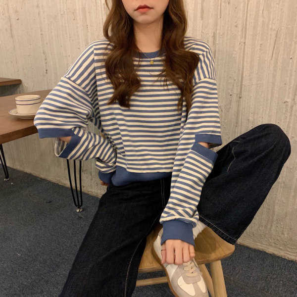 2021 new loose striped top design sense of minority BF lazy style spring and autumn thin sweater women's fashion, Black
2021 new loose striped top design sense of minority BF lazy style spring and autumn thin sweater women's fashion, Black