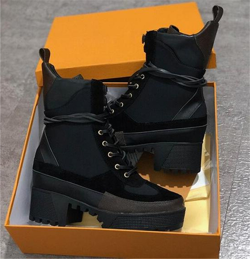 World Tour Desert women boots Platform Boot Spaceship Ankle Boots 5cm Heel flamingos medal martin boots heavy duty soles with Box U2j0#, I need look other product
World Tour Desert women boots Platform Boot Spaceship Ankle Boots 5cm Heel flamingos medal martin boots heavy duty soles with Box U2j0#, I need look other product