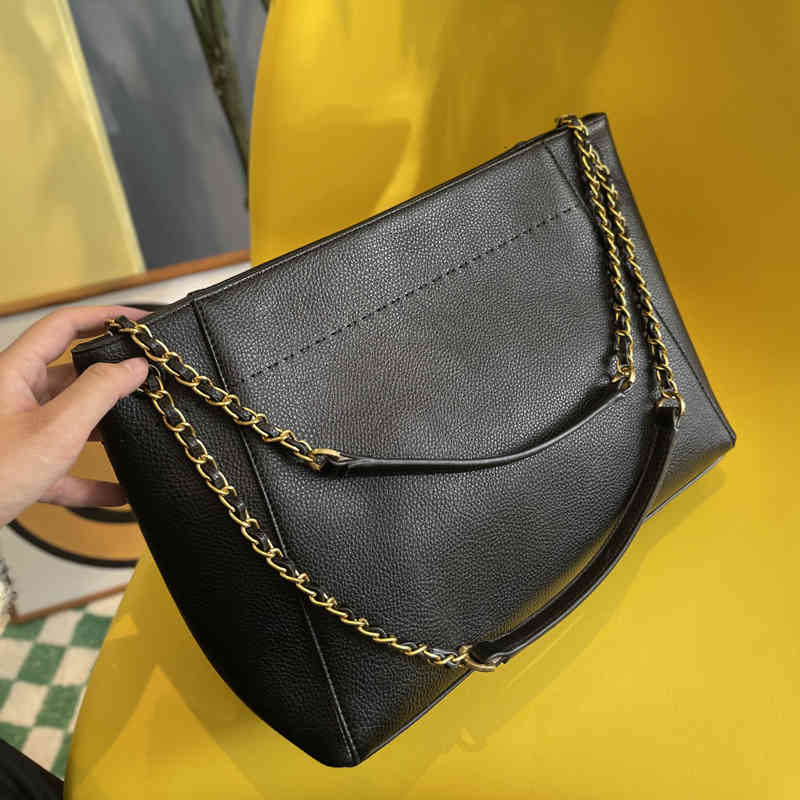 Evening Bags Handbag Luxury Shoulder Designer Purse Genuine leather Gold chain High-capacity Various styles Different colors High-quality with VVPD, 1# shoe box
Evening Bags Handbag Luxury Shoulder Designer Purse Genuine leather Gold chain High-capacity Various styles Different colors High-quality with VVPD, 1# shoe box