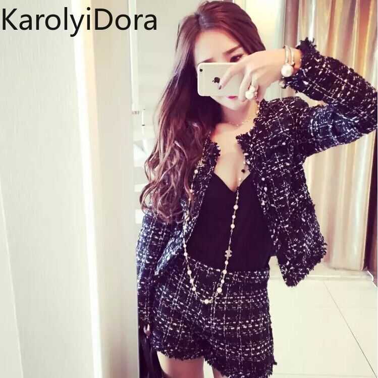 Women's suit autumn Tweed Two Piece Set Women Slim Plaid Short Fashion Fringed Trim Jacket Coat + Tassels Suit 210930