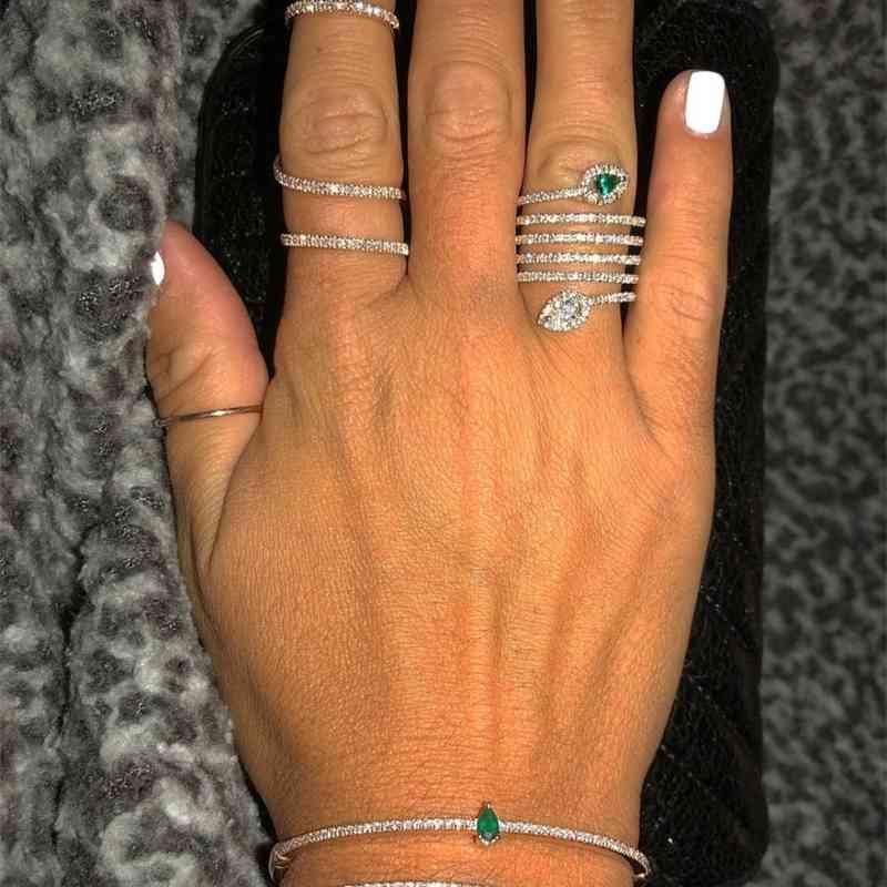 2019 Top Fashion micro pave Setting Party Classic Jewelry Anillos Stunning Multi Row full finger Rings For Women
2019 Top Fashion micro pave Setting Party Classic Jewelry Anillos Stunning Multi Row full finger Rings For Women