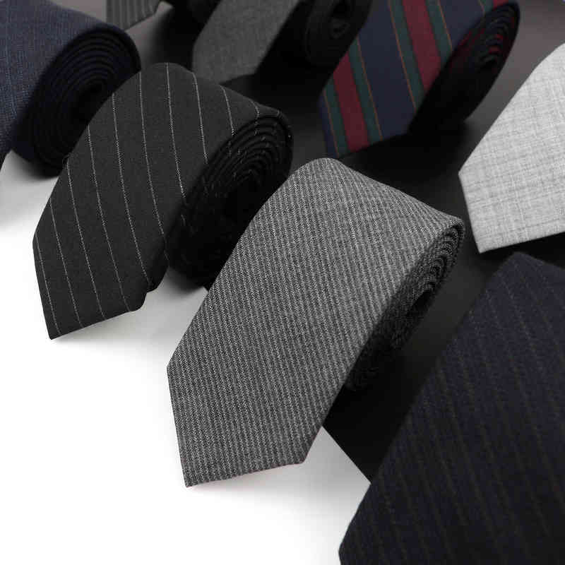 High Quality Classical Color Black Grey Skinny 100% Wool Tie Men Necktie For Business Meeting Fashion Shirt Dress Accessories Y1229
High Quality Classical Color Black Grey Skinny 100% Wool Tie Men Necktie For Business Meeting Fashion Shirt Dress Accessories Y1229