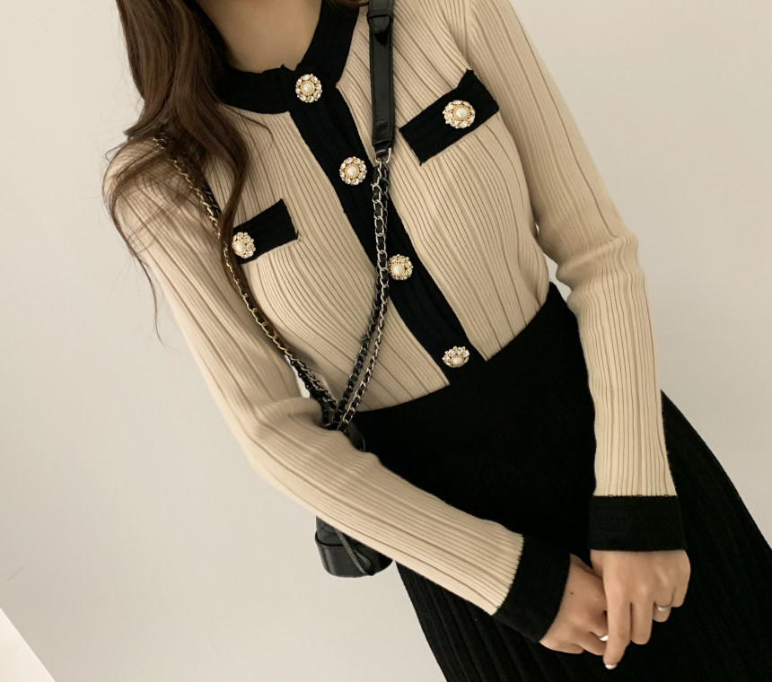 Spring Autumn Women Sweater 2 Piece Set Single Breasted Knitted O Neck Cardigan Coat+Pleated Midi Skirt 210519