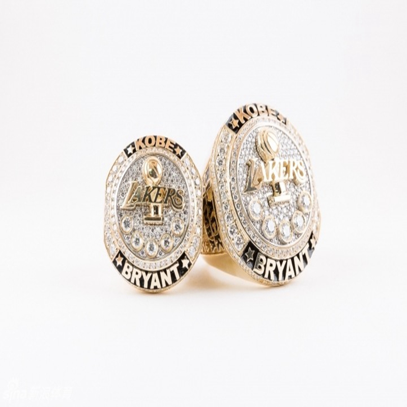 KB Designer Retirement Championship Rings With Side Stones Mens 18k Gold Basketball Diamond Ring For Fans Collect Souvenirs Gemstone Rings
KB Designer Retirement Championship Rings With Side Stones Mens 18k Gold Basketball Diamond Ring For Fans Collect Souvenirs Gemstone Rings