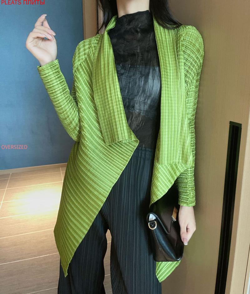 Women's Trench Coats Miyake Folds Spring And Autumn Models With Temperament Cloak Heavy Industry Classic Irregular Windbreaker PLEATS, Tan;black
Women's Trench Coats Miyake Folds Spring And Autumn Models With Temperament Cloak Heavy Industry Classic Irregular Windbreaker PLEATS, Tan;black