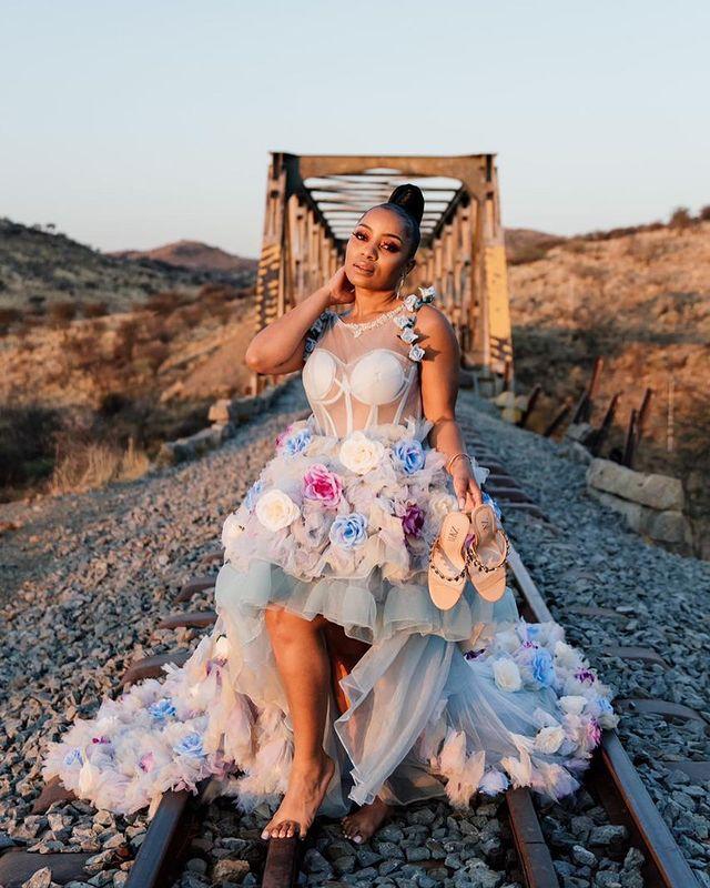 Hand Made Flowers 2021 High Low Prom Dresses Beaded Jewel Neck Plus Size Colorful Women Formal Evening Gowns, Hunter
Hand Made Flowers 2021 High Low Prom Dresses Beaded Jewel Neck Plus Size Colorful Women Formal Evening Gowns, Hunter
