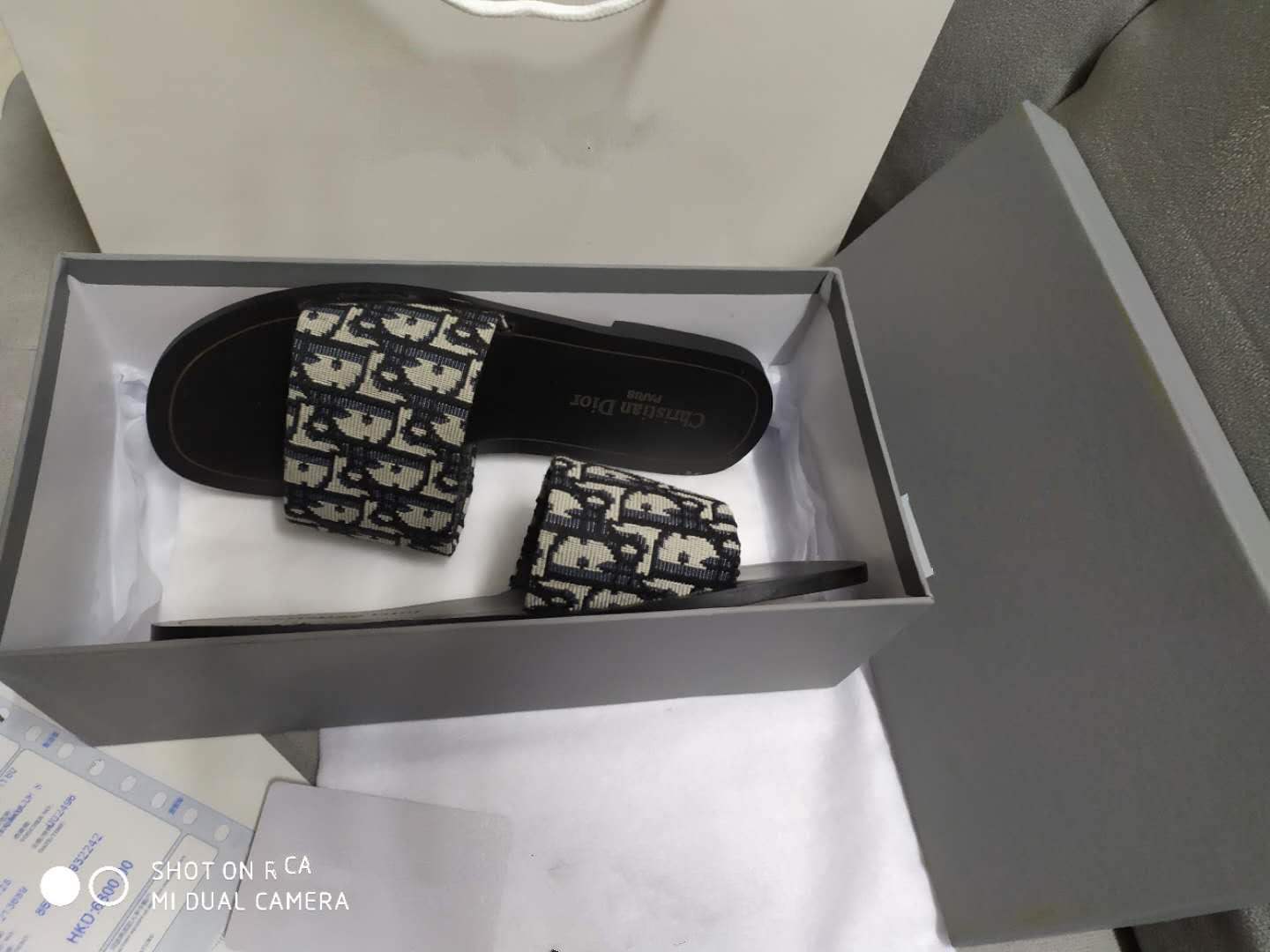 2021Luxury flat sandal design embroidery black slippers shallow beach leisure indoor lace
2021Luxury flat sandal design embroidery black slippers shallow beach leisure indoor lace