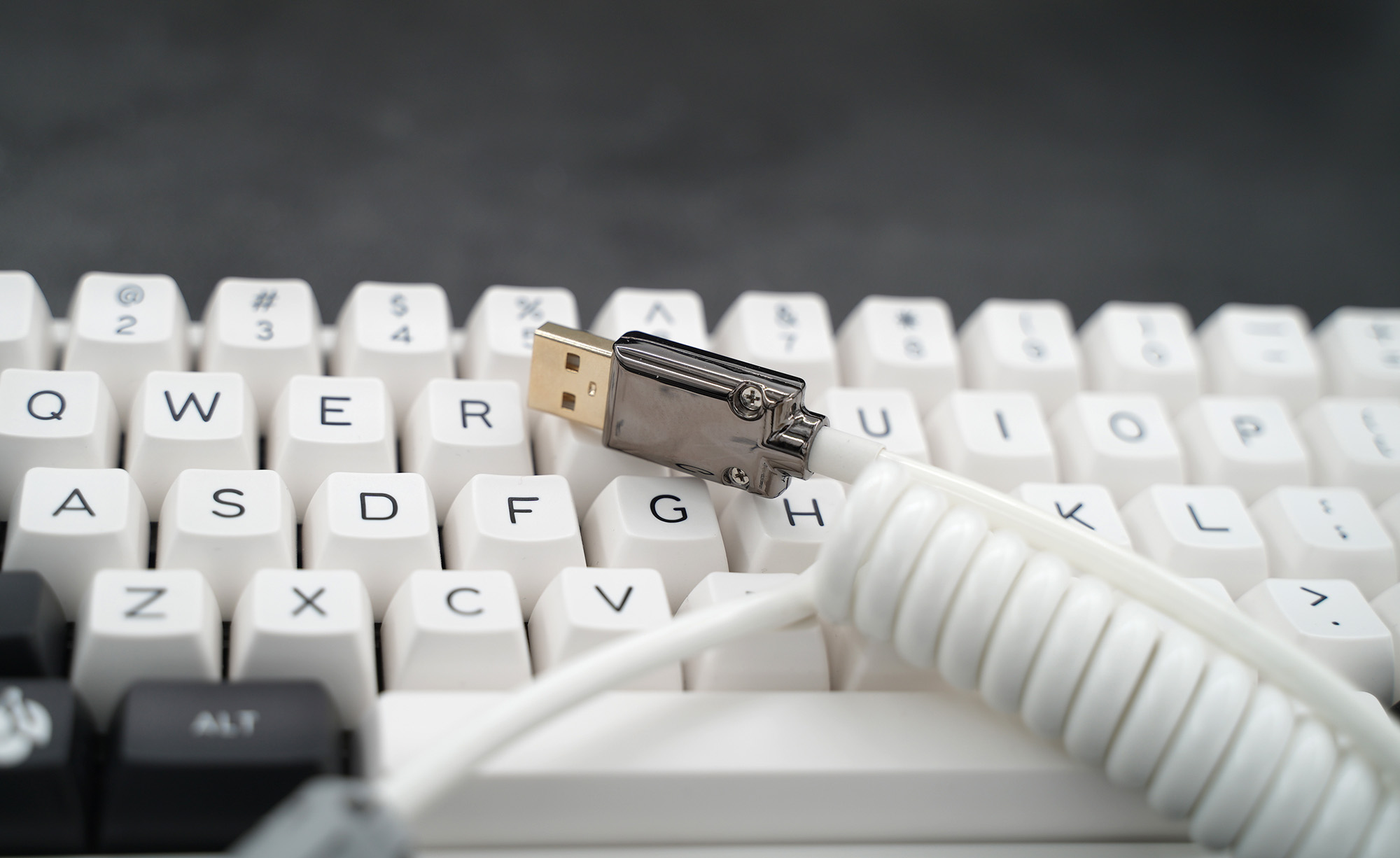 GeekCable Handmade Customized Mechanical Keyboard Cable USB Spiral Data Cable White Entry Model Basic Model