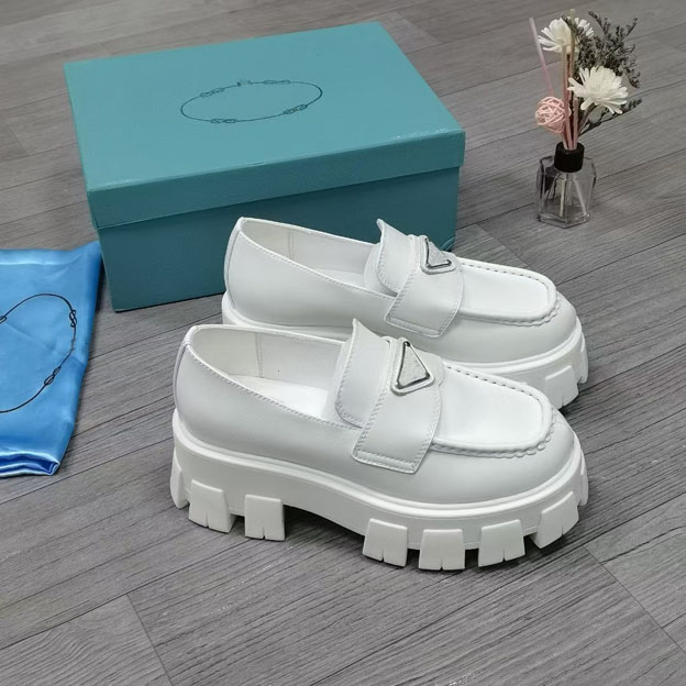 Gear thick soled excellent women's formal shoes Fashion muffin loose leather single shoes Luxury catwalk party skirt shoe Size 35-41, White
Gear thick soled excellent women's formal shoes Fashion muffin loose leather single shoes Luxury catwalk party skirt shoe Size 35-41, White