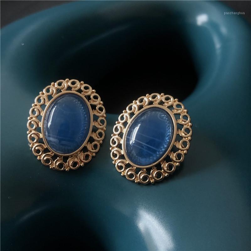 Fashion Blue Gemstone Stud Korean Earrings For Women Small Geometric Round Gold Wedding 2022 Kolczyki Jewelry, Golden;silver
Fashion Blue Gemstone Stud Korean Earrings For Women Small Geometric Round Gold Wedding 2022 Kolczyki Jewelry, Golden;silver