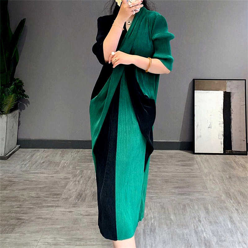 Spring And Summer Fashion Style Cross Patchwork Slim Full Mid-Calf V Neck Dress for Women 210615
Spring And Summer Fashion Style Cross Patchwork Slim Full Mid-Calf V Neck Dress for Women 210615
