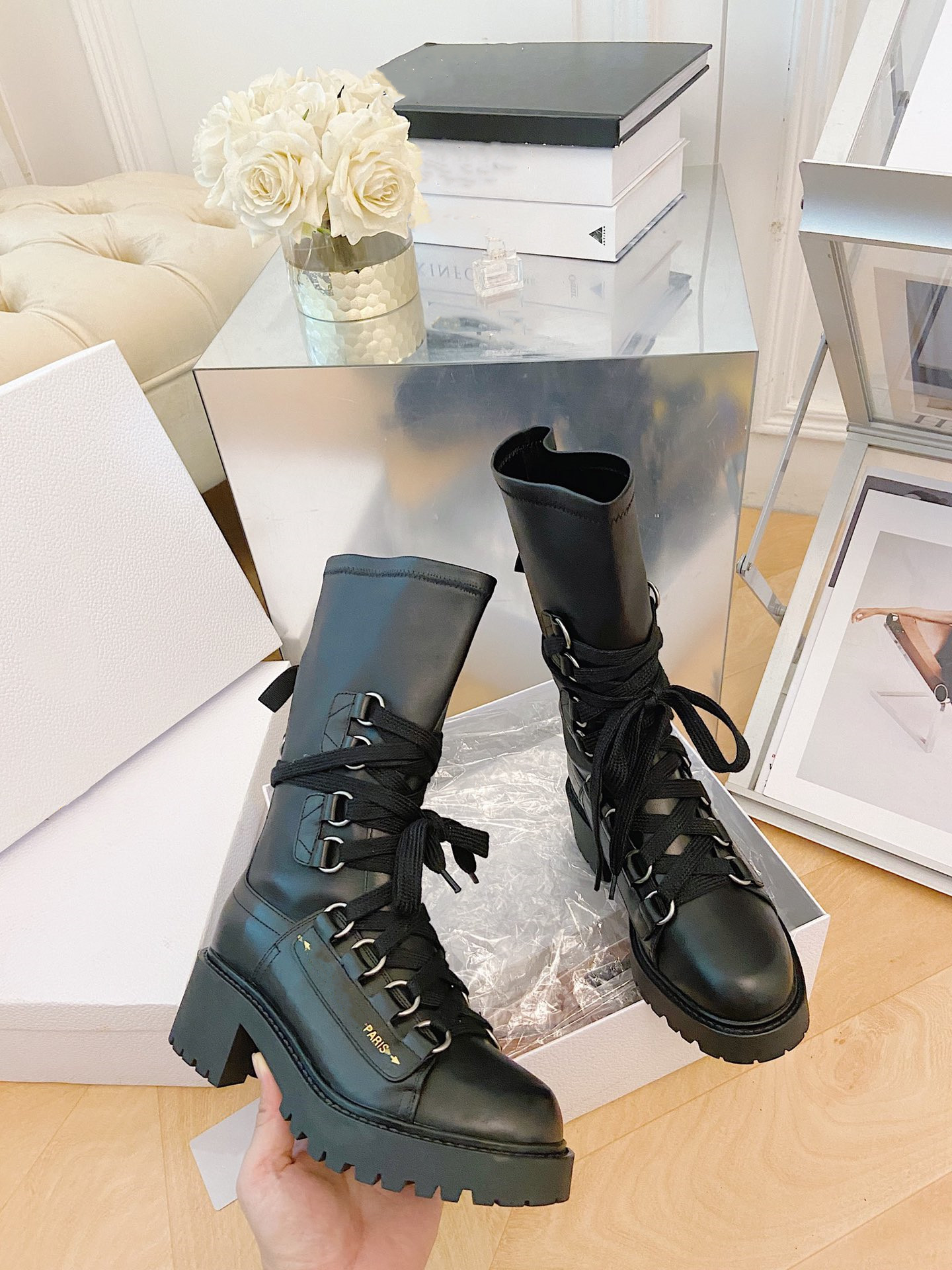 Winter Women Dress Boots temperament low heels and oval toe Black Leather Boot Pigskin inside Tall Bootes Womens Wedding jeans come size35-4
Winter Women Dress Boots temperament low heels and oval toe Black Leather Boot Pigskin inside Tall Bootes Womens Wedding jeans come size35-4