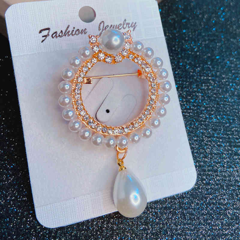 Brooch Autumn and Winter Diamond Inlaid Round Fashion High-grade Temperament Pearl Anti Light Silk Scarf Buckle Pin