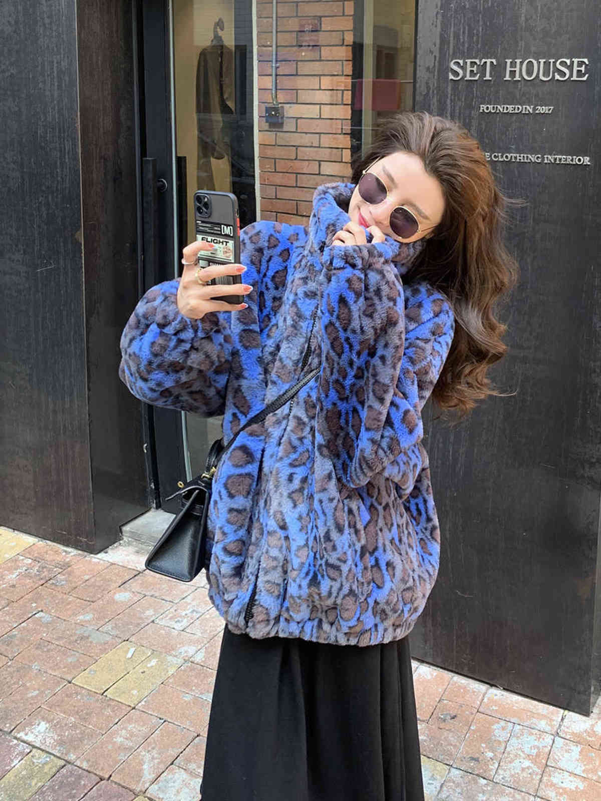 Winter Korean version loose warm lamb hair plus size short coat female leopard fur plush coat 211123