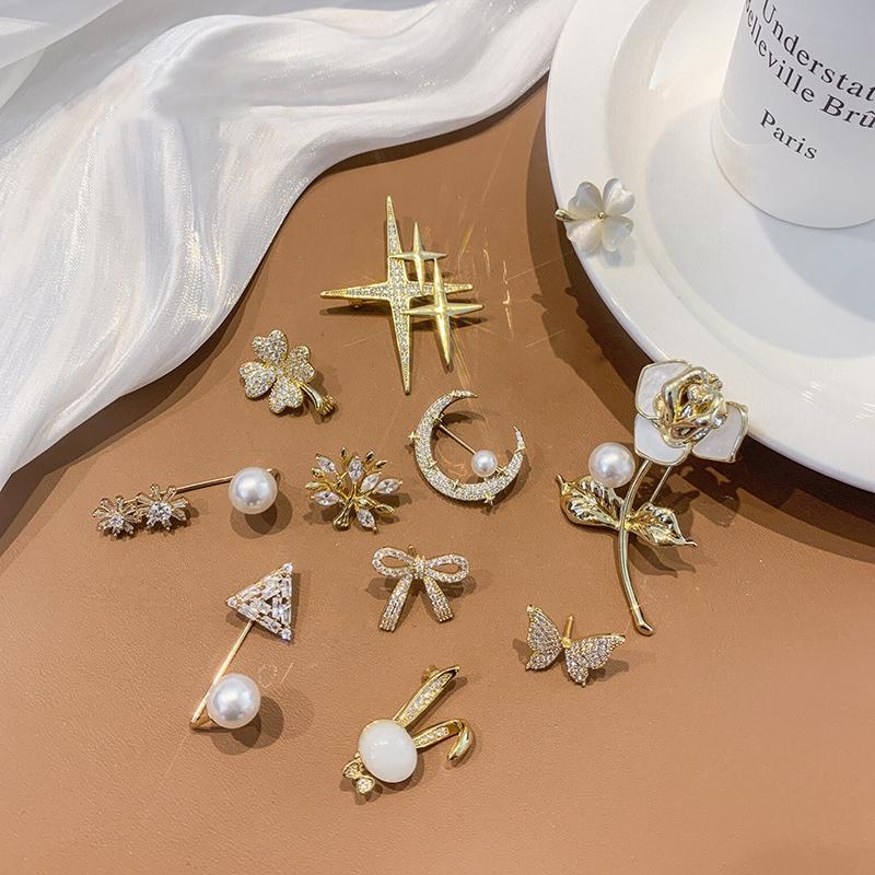 Pins, Brooches MENGJIQIAO Korean Deliacate Zircon Pearl Bowknot Brooch For Women Trendy Leaves Opal Pin Badge Decoration Wedding Jewelry
Pins, Brooches MENGJIQIAO Korean Deliacate Zircon Pearl Bowknot Brooch For Women Trendy Leaves Opal Pin Badge Decoration Wedding Jewelry