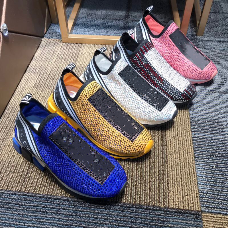 Designer Sorrento Slip-On Logo Shoes Diamond Sneakers Stretch Italy Brand Men Womens Knit Sock Trainers Two-tone Rubber Micro Sole Crystal Casual Shoe
Designer Sorrento Slip-On Logo Shoes Diamond Sneakers Stretch Italy Brand Men Womens Knit Sock Trainers Two-tone Rubber Micro Sole Crystal Casual Shoe