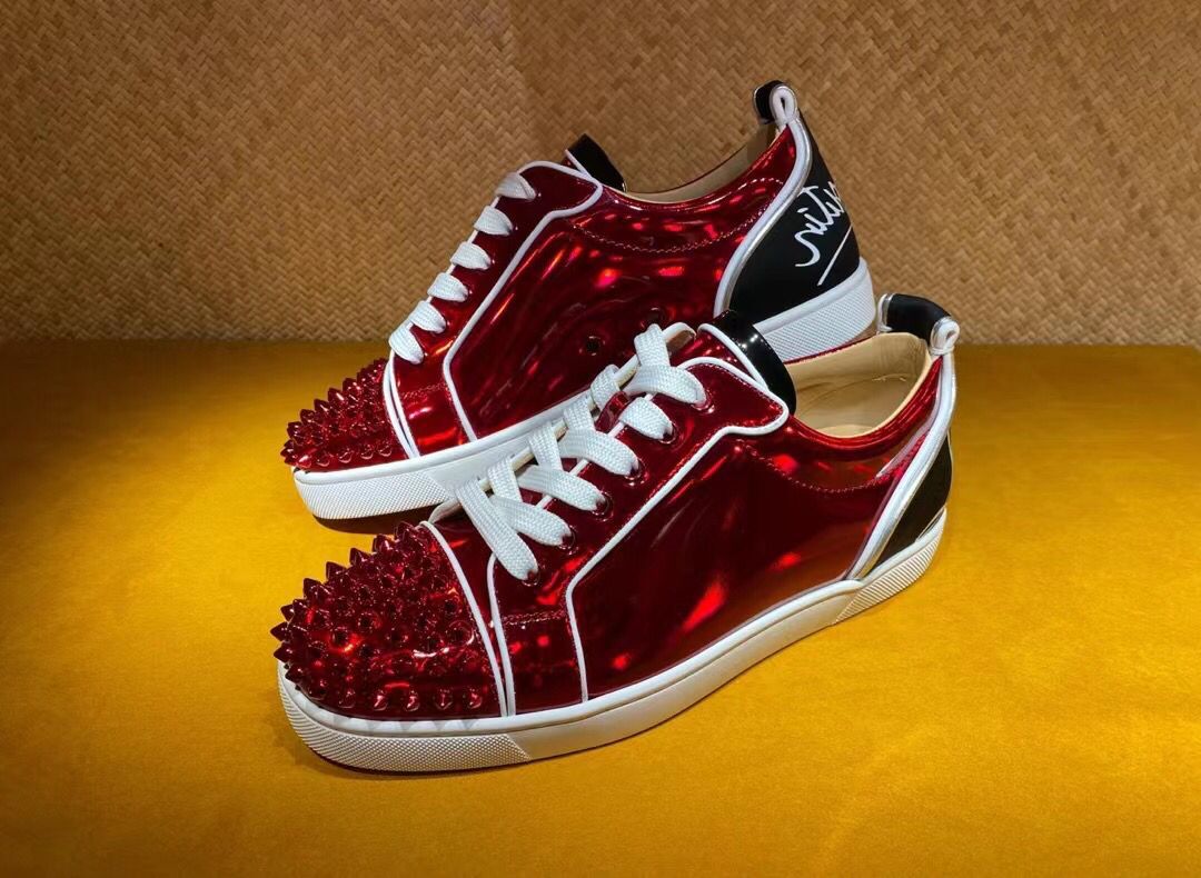 Elegant Junior Spikes Casual Shoes Men Women Luxurious Brands Red Bottom Sneaker Studs Leisure Flats Party Perfect Nice Trainers EU35-47
Elegant Junior Spikes Casual Shoes Men Women Luxurious Brands Red Bottom Sneaker Studs Leisure Flats Party Perfect Nice Trainers EU35-47