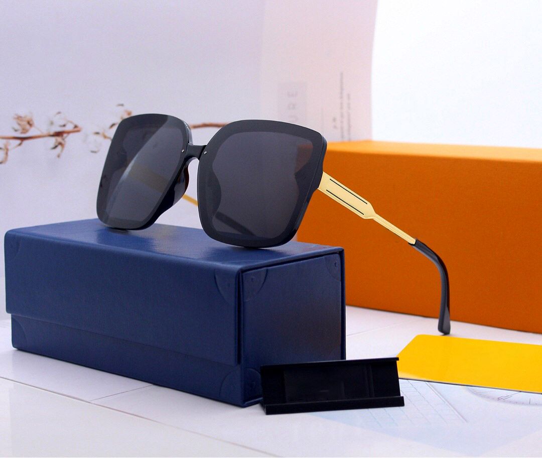 2021 women fashion trendy branded sunglasses for mens luxury designer sunglass top brand womens Sun glassess ladies full frame polarized eye, White;black
2021 women fashion trendy branded sunglasses for mens luxury designer sunglass top brand womens Sun glassess ladies full frame polarized eye, White;black