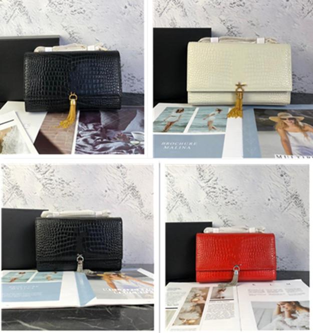 Handbags Women Luxury Designers Genuine leather bag with letters ladies messenger bags Wholesale shoulder handbag, Red golden chain
Handbags Women Luxury Designers Genuine leather bag with letters ladies messenger bags Wholesale shoulder handbag, Red golden chain