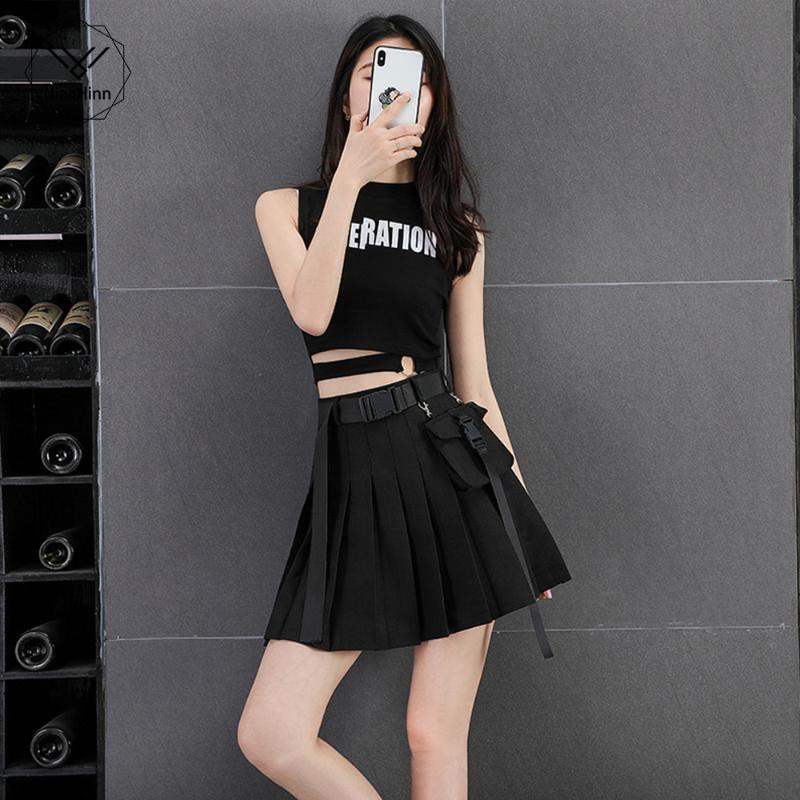 Skirts Arrival Gothic Punk Harajuku Women Shorts Casual Cool Girl Belt Chic Preppy Style Pleate Black Female Fashion
Skirts Arrival Gothic Punk Harajuku Women Shorts Casual Cool Girl Belt Chic Preppy Style Pleate Black Female Fashion