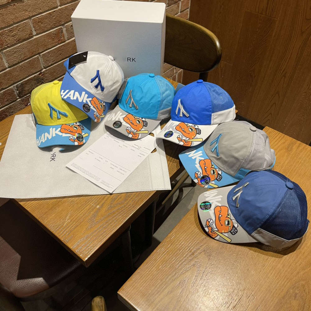 Summer children's breathable hat dinosaur embroidery outdoor sports cap sun shading baseball, Yellow
Summer children's breathable hat dinosaur embroidery outdoor sports cap sun shading baseball, Yellow
