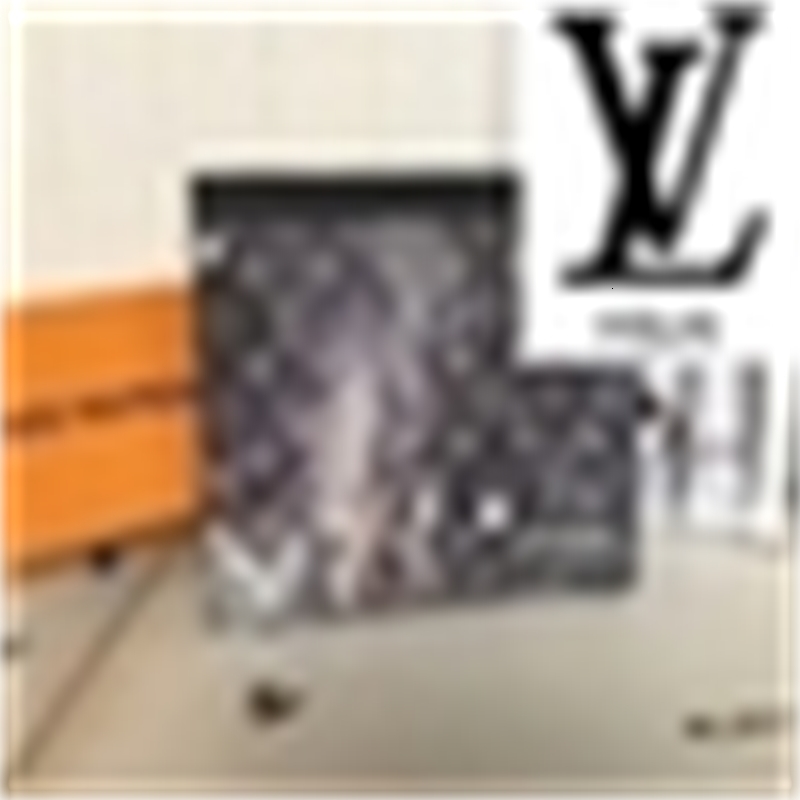 M44448 Classic pattern starry leather clutch REAL LEATHER Compact Long Wallets Chain Wallet Pouches Key Card Holders Phone Cases, Red;black
M44448 Classic pattern starry leather clutch REAL LEATHER Compact Long Wallets Chain Wallet Pouches Key Card Holders Phone Cases, Red;black