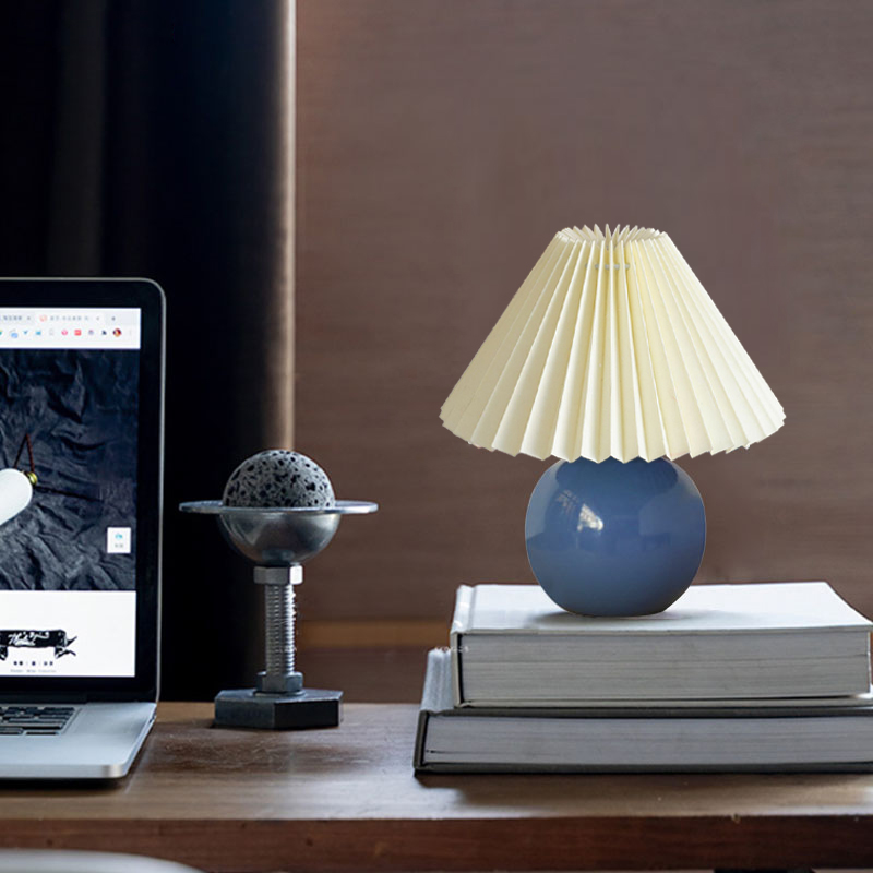 Elegant Vintage-Style Pleated Table Lamp with Nordic Design - Perfect for Bedrooms & Living Spaces